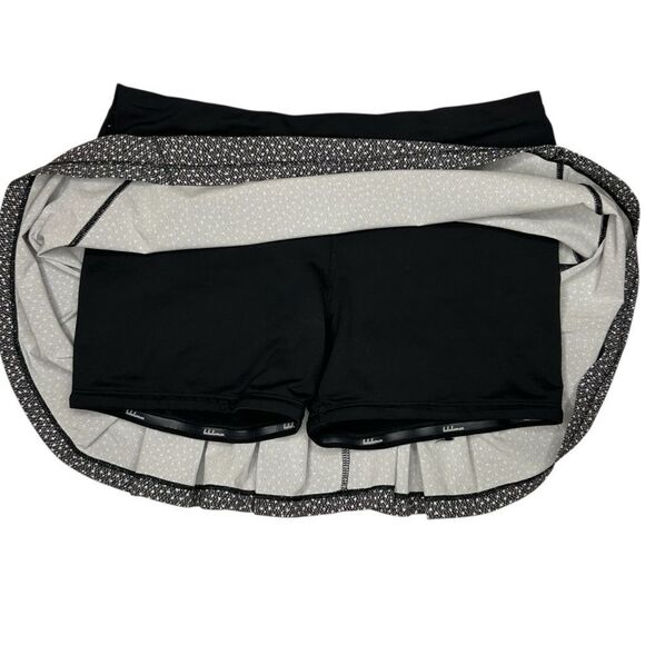 Lululemon Circuit Breaker Skirt (Regular) 13" Frozen Fizz White Black Skort 4 - Picture 5 of 6